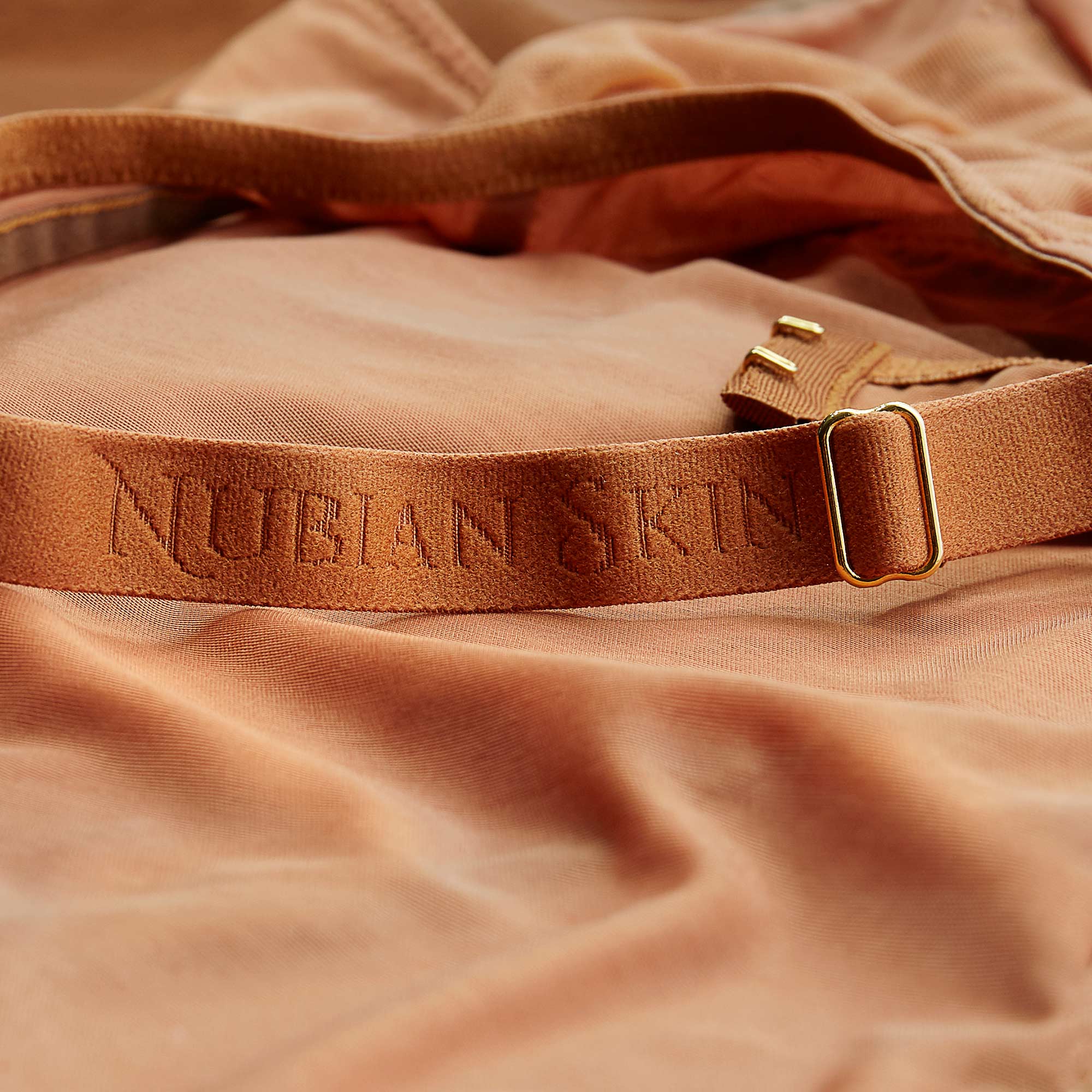 Sesja reklamowa bielizny Nubian Skin
